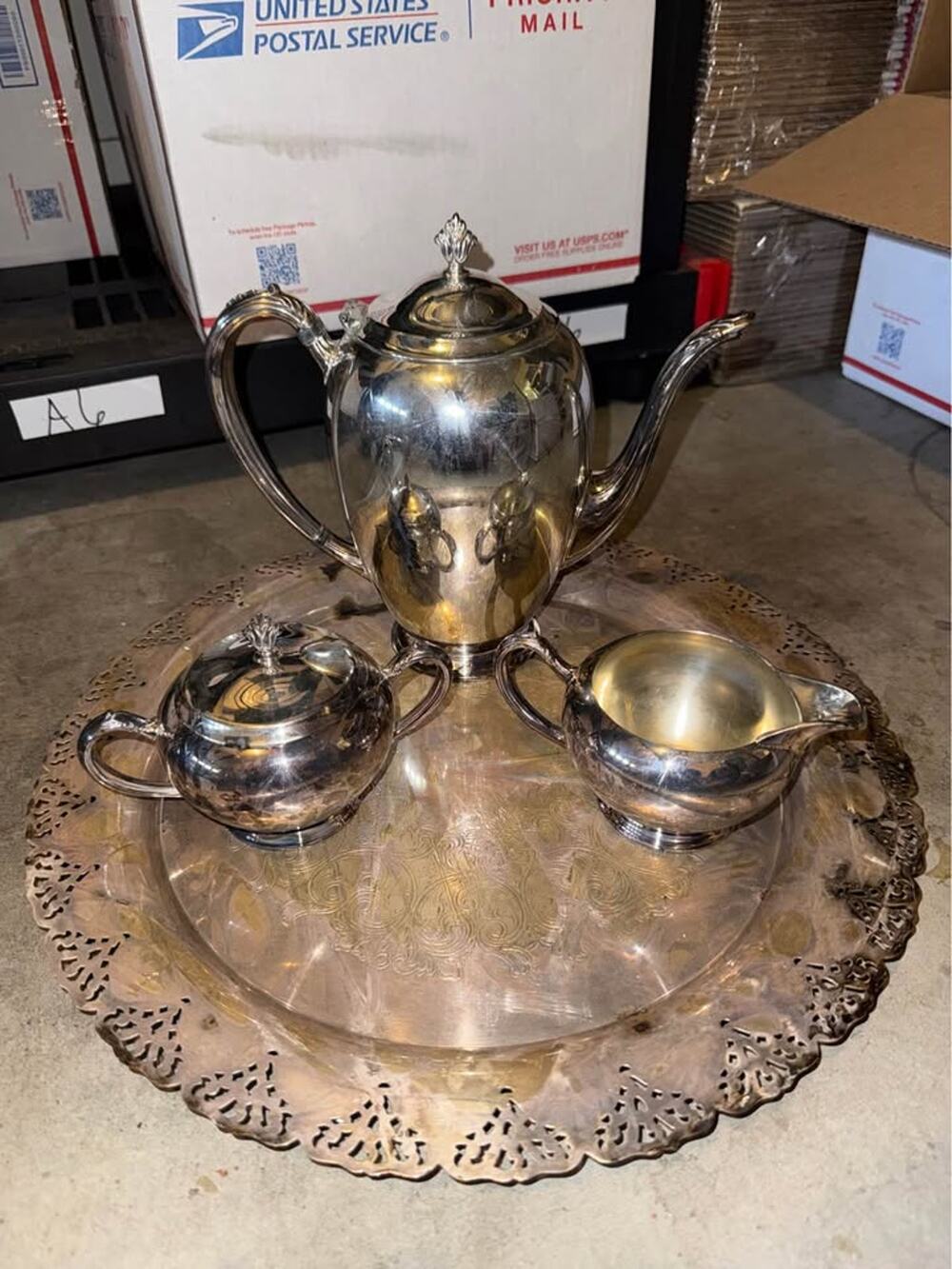 Vintage Home Decorators Inc set of 4 Silver Plated Tea Set-Tray, Cream/Sugar